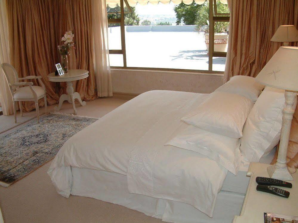 House Of Pharaohs And Conference Centre Hotel Johannesburg Bagian luar foto