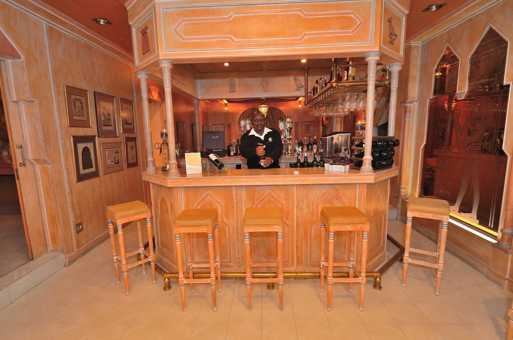 House Of Pharaohs And Conference Centre Hotel Johannesburg Bagian luar foto