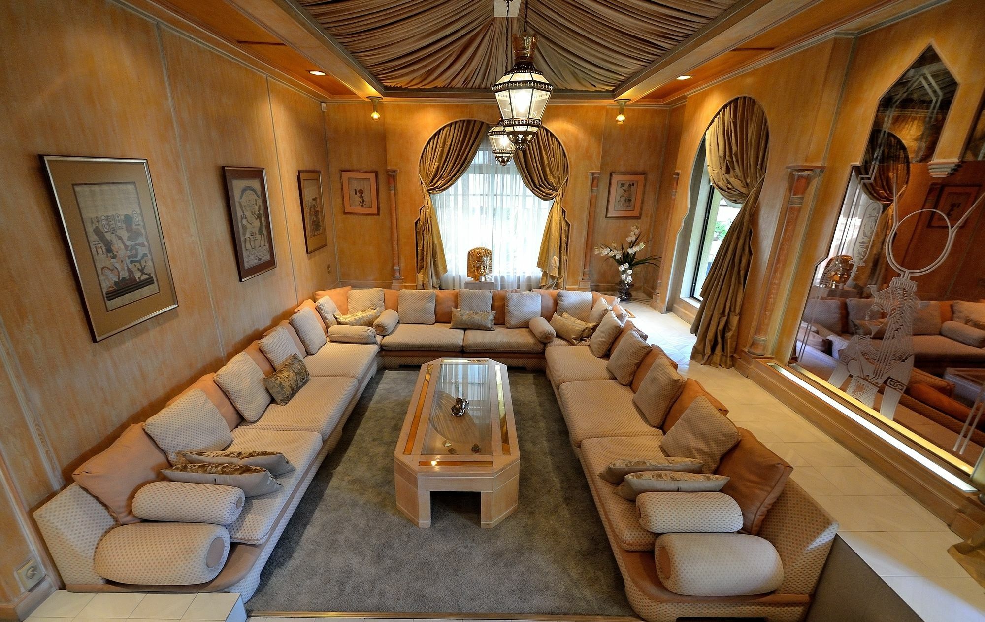 House Of Pharaohs And Conference Centre Hotel Johannesburg Bagian luar foto